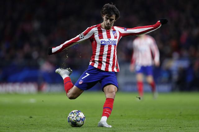 地反映了他 地反映了他