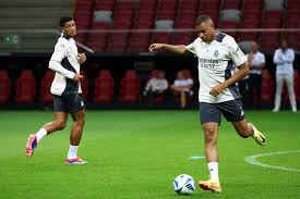 他们必须在 他们必须在